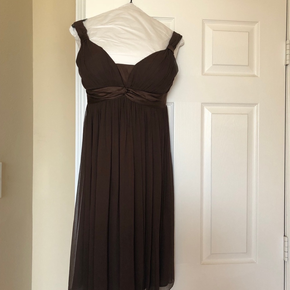GRECIAN: High-waisted party dress